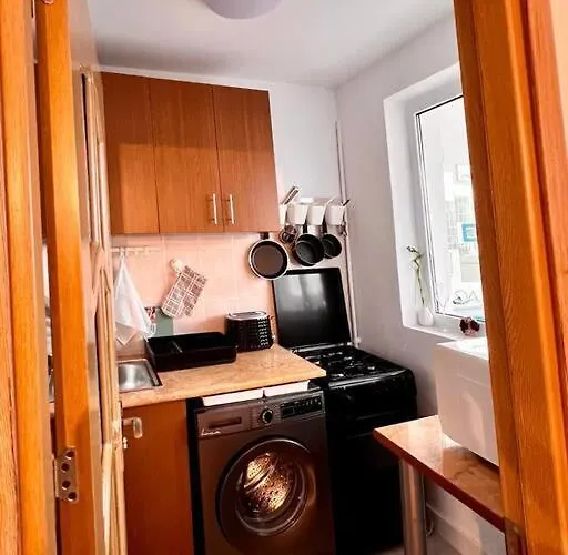 City View Studio In The Heart Of * Бухарест