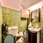 City View Studio In The Heart Of * Bukarest